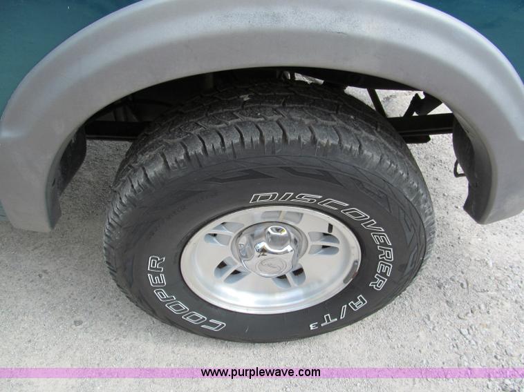 image for item C2280 1996 Ford Ranger XLT pickup truck