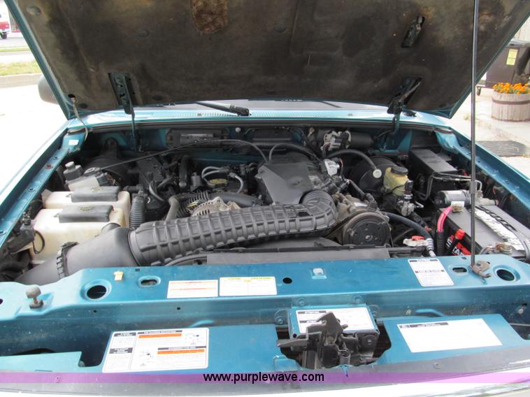 image for item C2280 1996 Ford Ranger XLT pickup truck