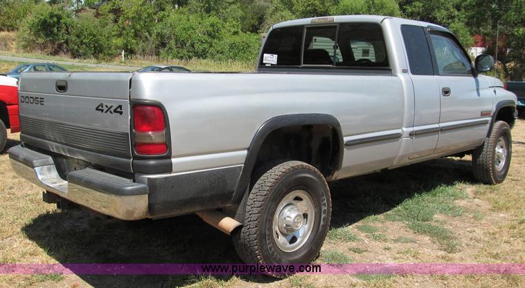 image for item C2486 1998 Dodge Ram 2500 Laramie SLT Quad Cab pickup truck