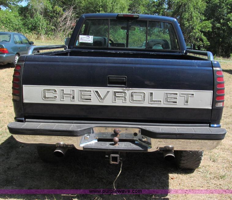 image for item C2488 1994 Chevrolet Silverado 1500 Z71 Off-Road pickup truck