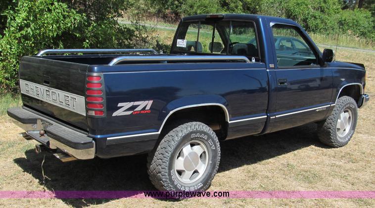 image for item C2488 1994 Chevrolet Silverado 1500 Z71 Off-Road pickup truck