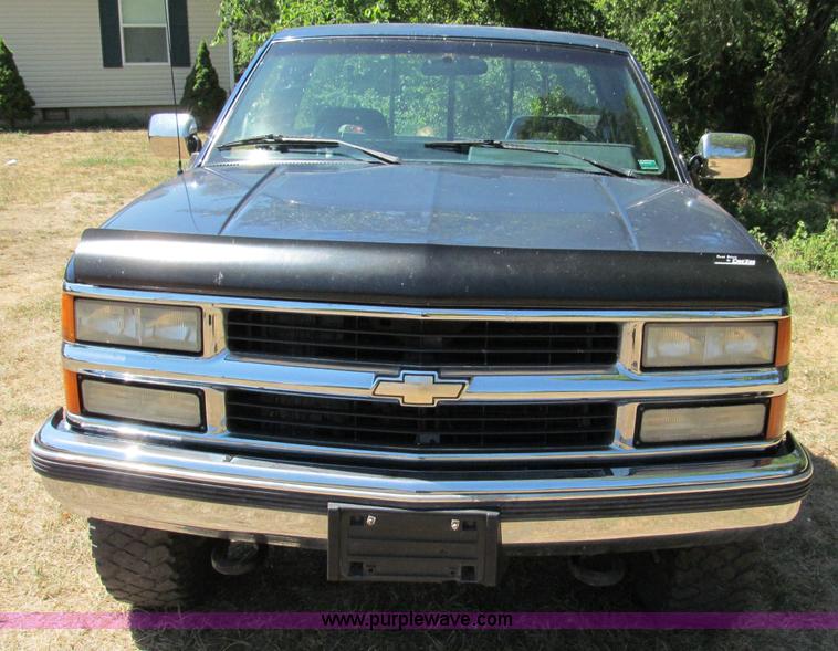 image for item C2488 1994 Chevrolet Silverado 1500 Z71 Off-Road pickup truck