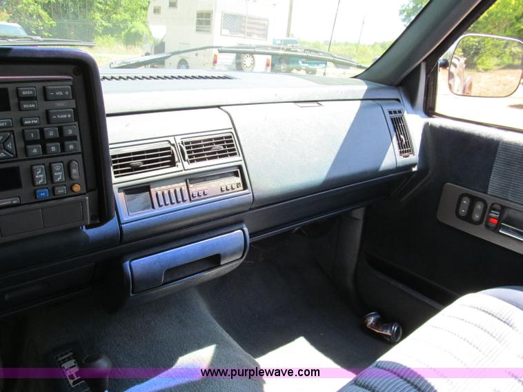 image for item C2488 1994 Chevrolet Silverado 1500 Z71 Off-Road pickup truck