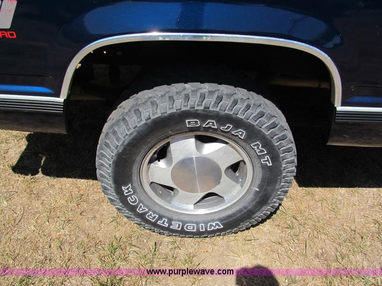 image for item C2488 1994 Chevrolet Silverado 1500 Z71 Off-Road pickup truck