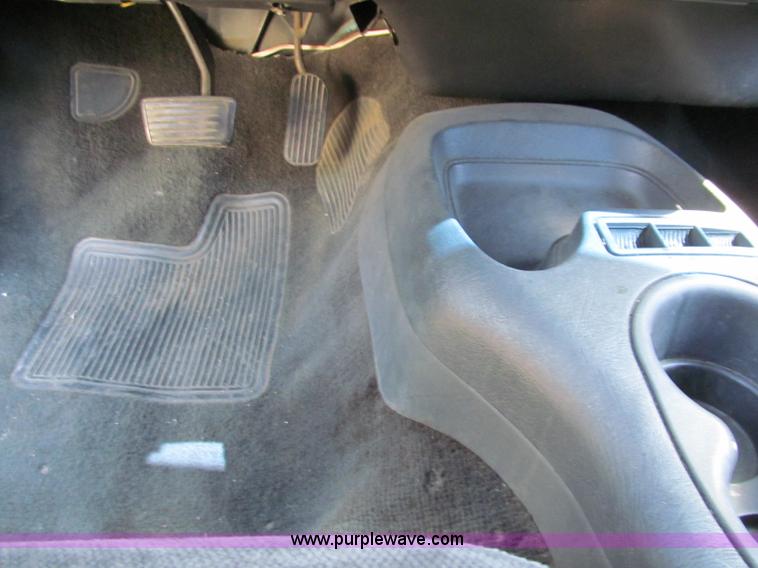 image for item C2489 1995 GMC Sonoma SLS extended cab pickup truck