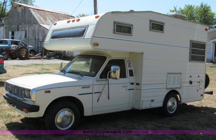 image for item C2490 1979 Toyota Keystone Coach camper truck