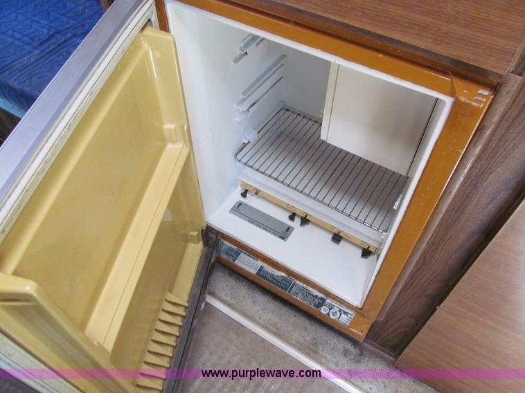 image for item C2490 1979 Toyota Keystone Coach camper truck