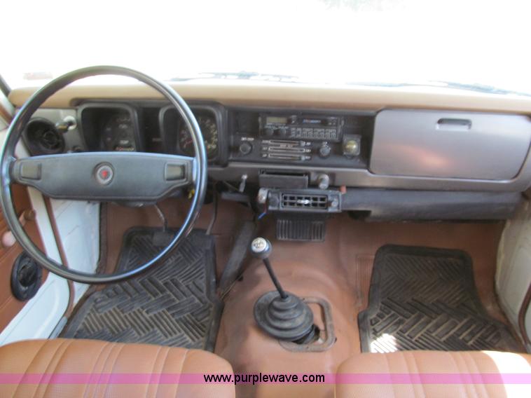 image for item C2490 1979 Toyota Keystone Coach camper truck