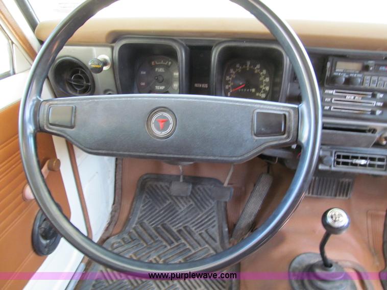 image for item C2490 1979 Toyota Keystone Coach camper truck