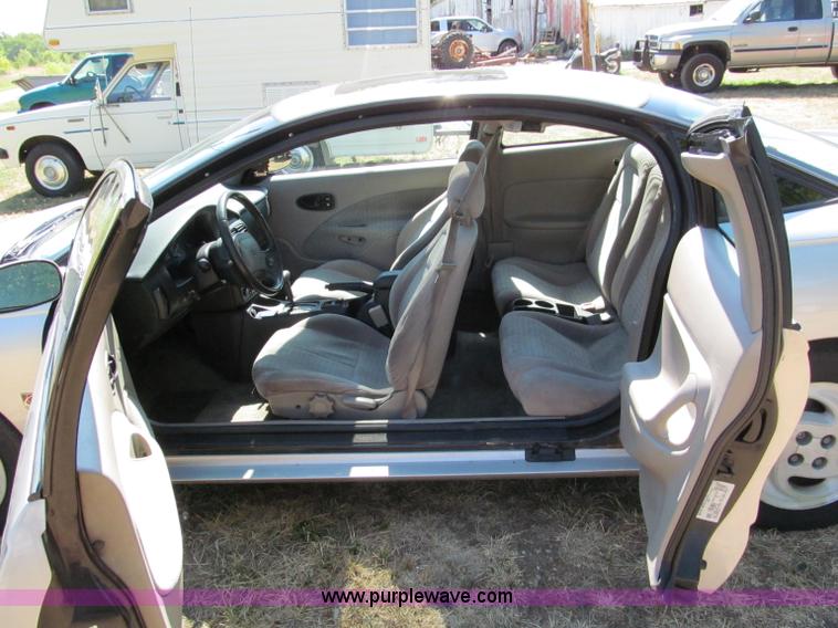 image for item C2491 2000 Saturn SC2