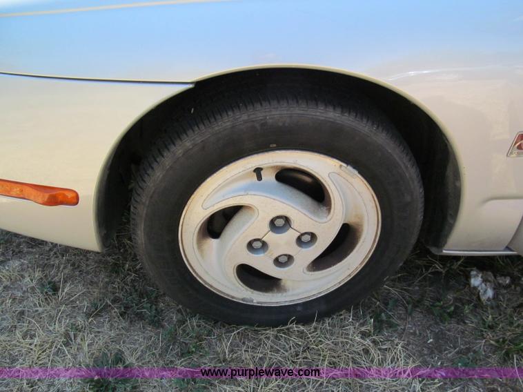 image for item C2491 2000 Saturn SC2