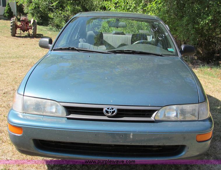 image for item C2492 1995 Toyota Corolla