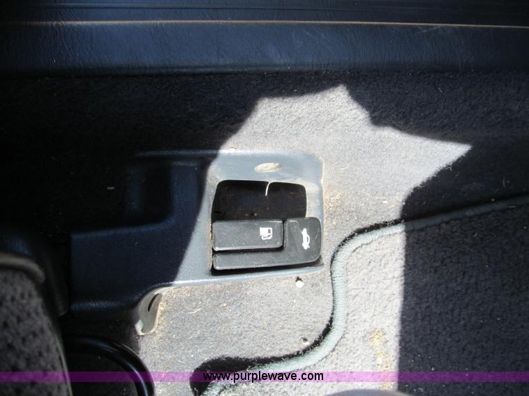 image for item C2492 1995 Toyota Corolla