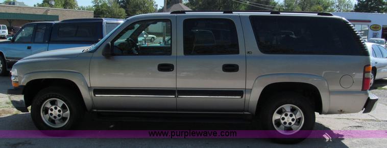 image for item C2493 2001 Chevrolet Suburban LS SUV
