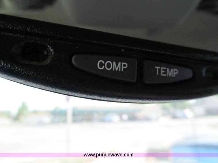 image for item C2493 2001 Chevrolet Suburban LS SUV