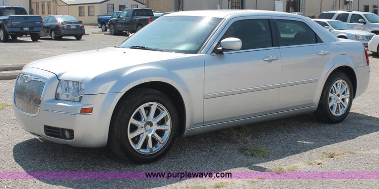 image for item C2691 2007 Chrysler 300 Limited