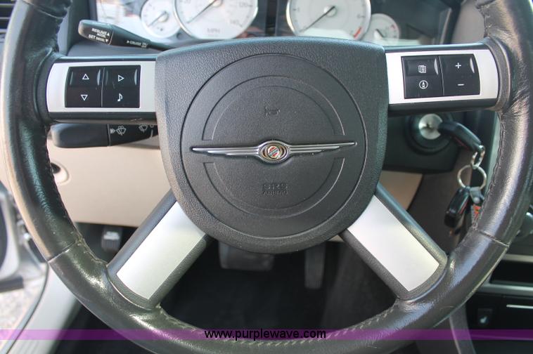 image for item C2691 2007 Chrysler 300 Limited