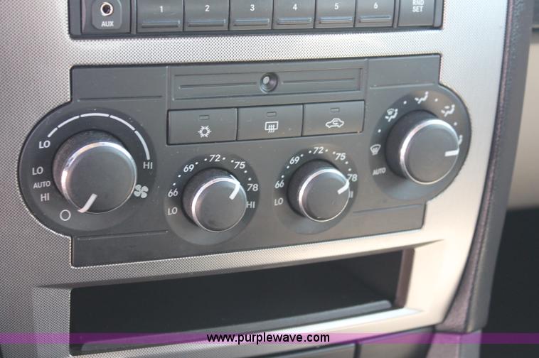 image for item C2691 2007 Chrysler 300 Limited