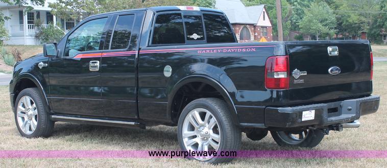 image for item C2736 2006 Ford F150 Harley Davidson SuperCab pickup truck