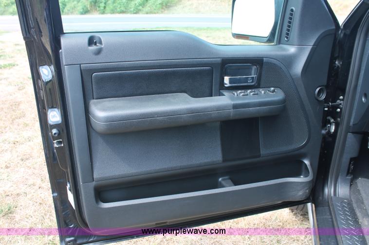 image for item C2736 2006 Ford F150 Harley Davidson SuperCab pickup truck