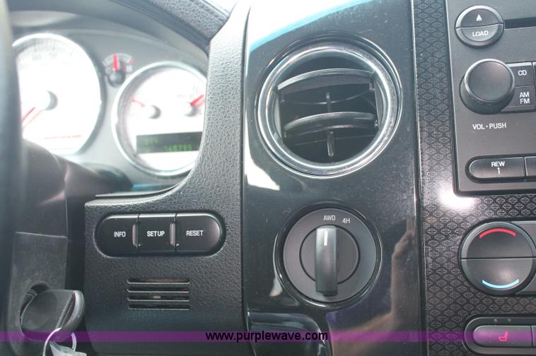image for item C2736 2006 Ford F150 Harley Davidson SuperCab pickup truck