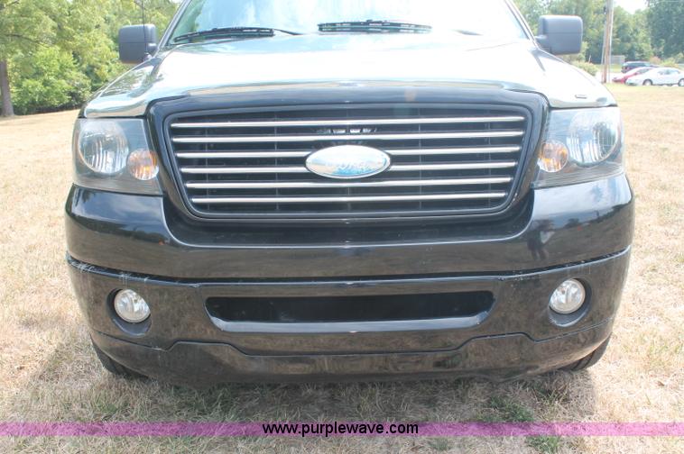 image for item C2736 2006 Ford F150 Harley Davidson SuperCab pickup truck