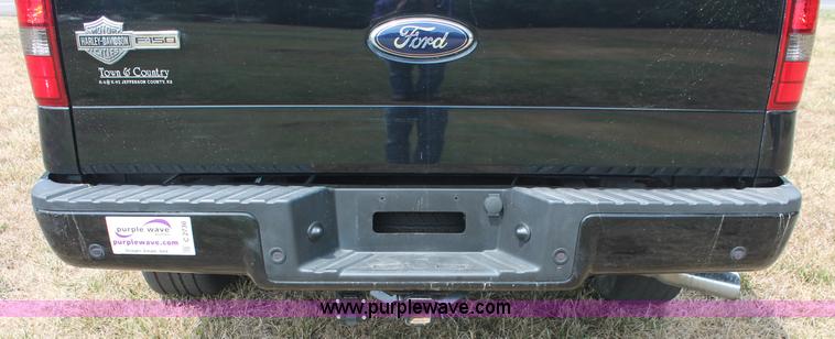 image for item C2736 2006 Ford F150 Harley Davidson SuperCab pickup truck