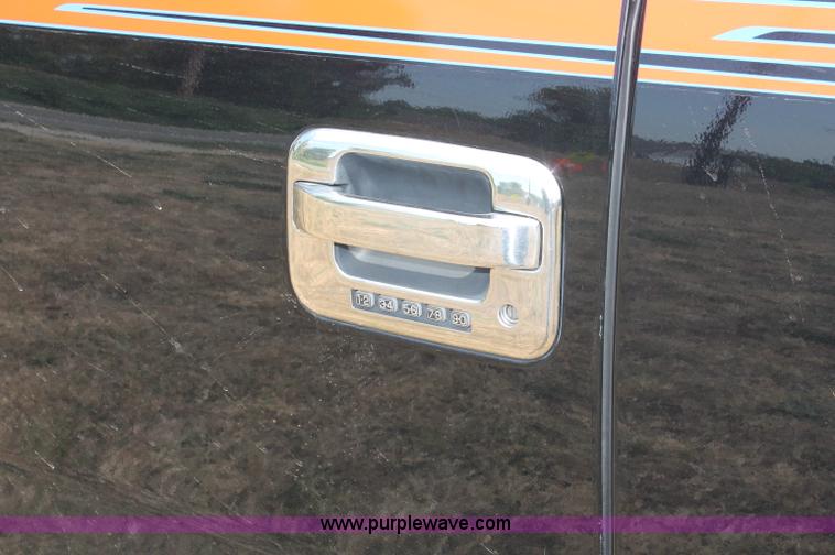 image for item C2736 2006 Ford F150 Harley Davidson SuperCab pickup truck
