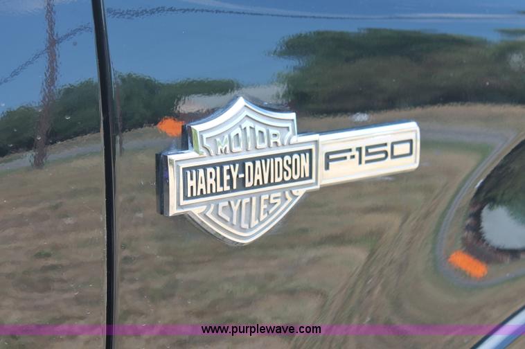 image for item C2736 2006 Ford F150 Harley Davidson SuperCab pickup truck