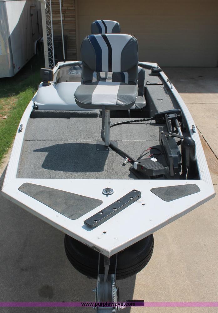 image for item C2744 2000 G3 MV Pro Series 165 boat