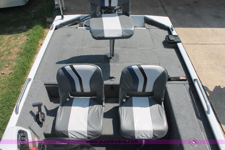 image for item C2744 2000 G3 MV Pro Series 165 boat