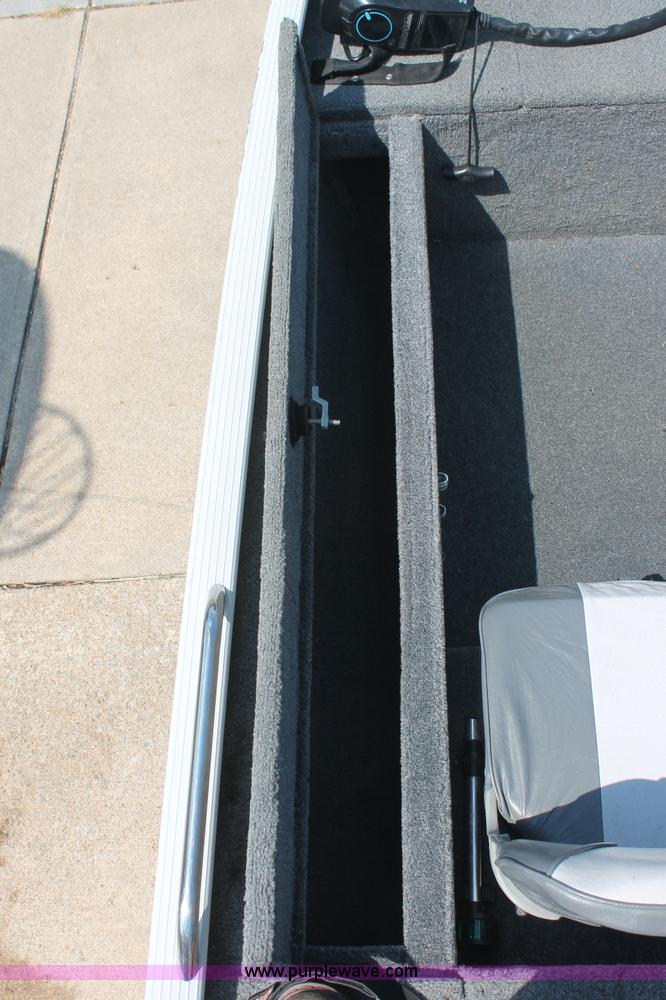 image for item C2744 2000 G3 MV Pro Series 165 boat