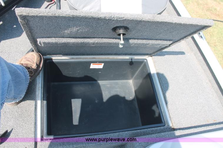 image for item C2744 2000 G3 MV Pro Series 165 boat