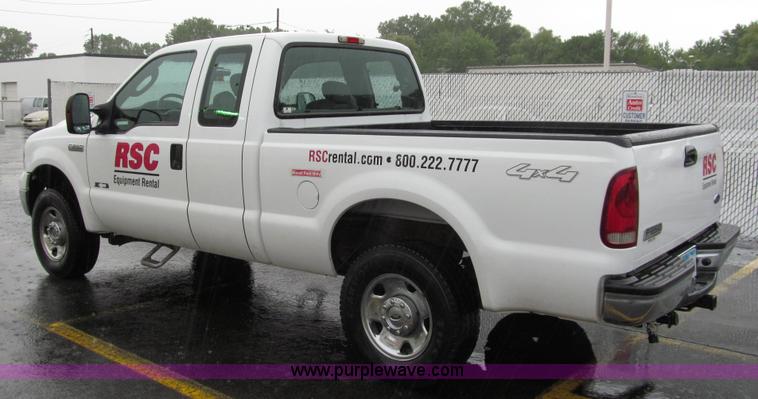 image for item I9780 2005 Ford F250 XLT Super Duty SuperCab pickup truck