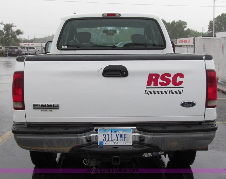 image for item I9780 2005 Ford F250 XLT Super Duty SuperCab pickup truck