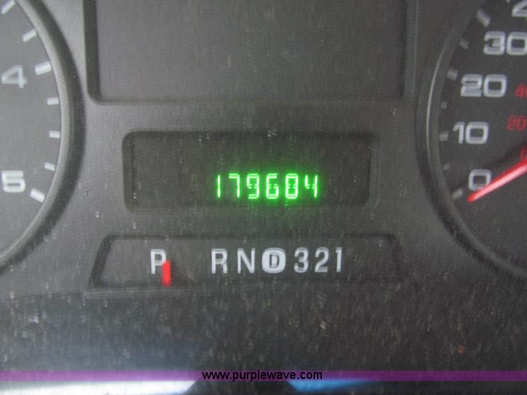 image for item I9780 2005 Ford F250 XLT Super Duty SuperCab pickup truck