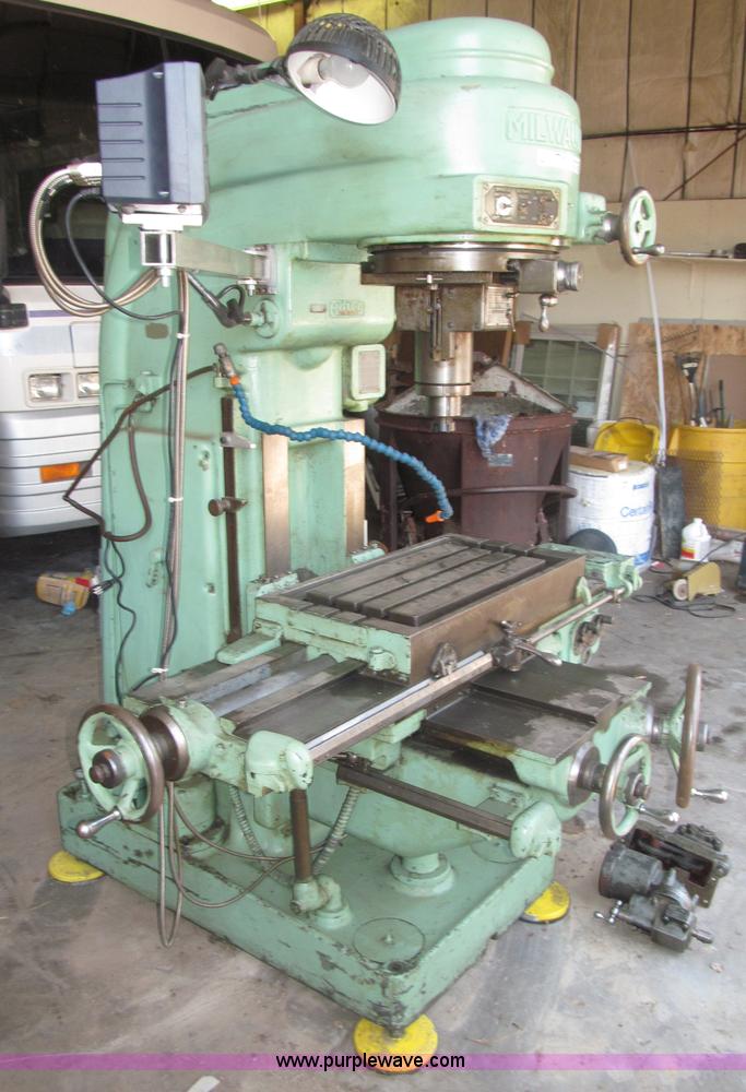 image for item K9551 Kearney & Trecker No. 2 rotary head tool and die milling machine