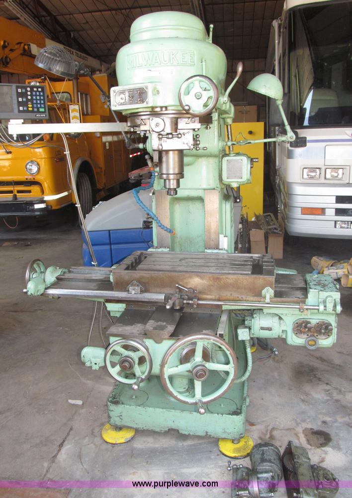 image for item K9551 Kearney & Trecker No. 2 rotary head tool and die milling machine