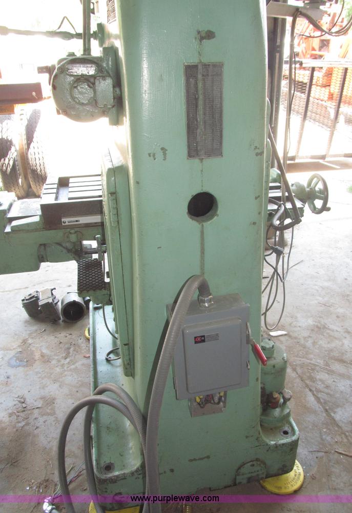 image for item K9551 Kearney & Trecker No. 2 rotary head tool and die milling machine