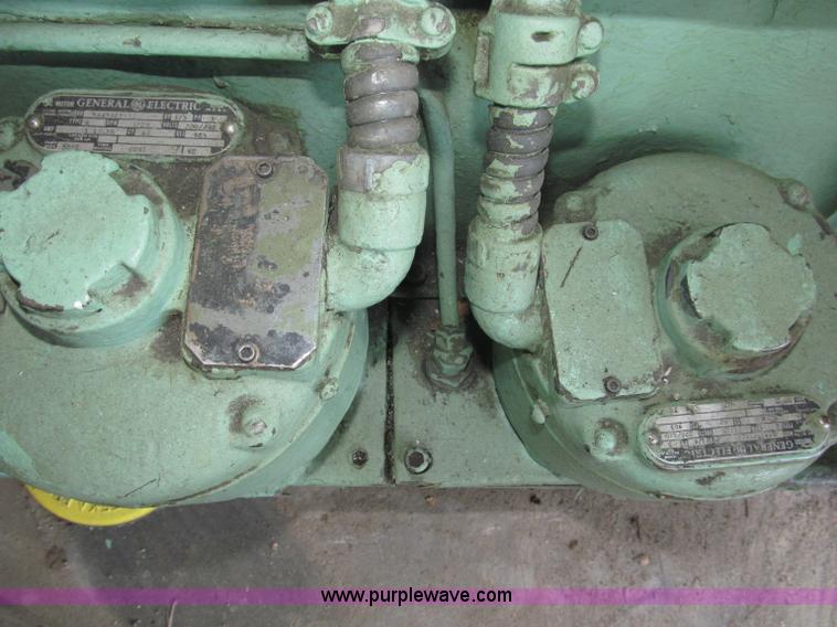 image for item K9551 Kearney & Trecker No. 2 rotary head tool and die milling machine