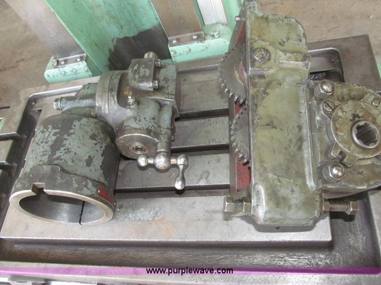 image for item K9551 Kearney & Trecker No. 2 rotary head tool and die milling machine