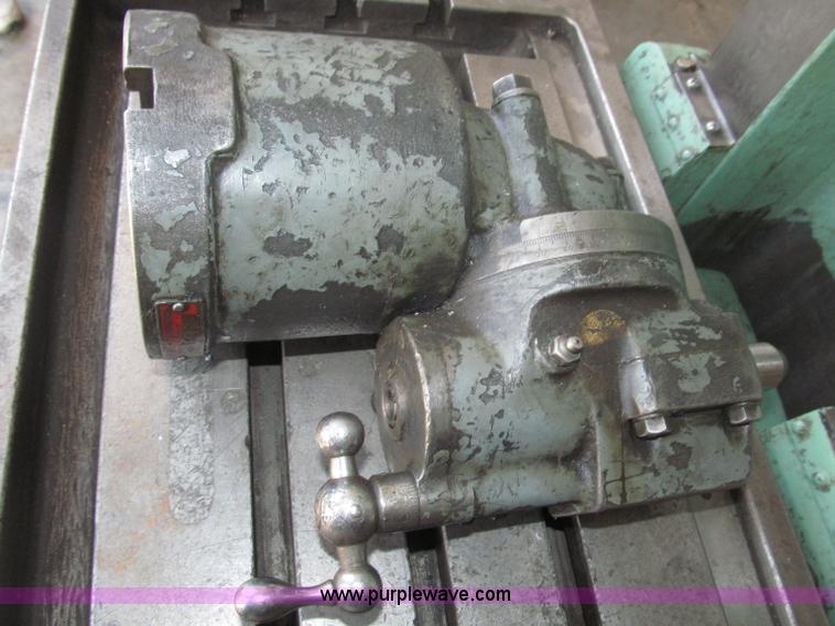 image for item K9551 Kearney & Trecker No. 2 rotary head tool and die milling machine