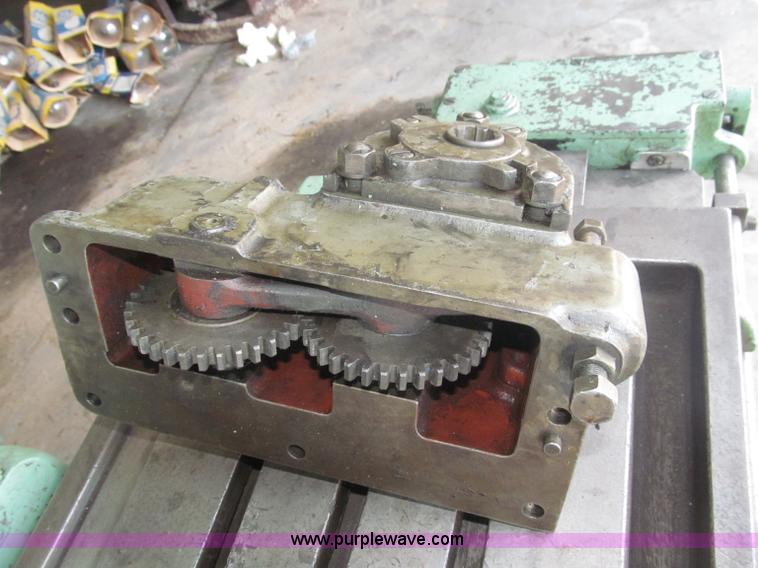 image for item K9551 Kearney & Trecker No. 2 rotary head tool and die milling machine