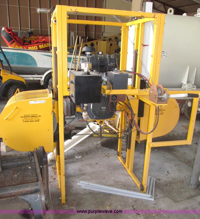 image for item K9557 2008 Log-Master portable saw mill