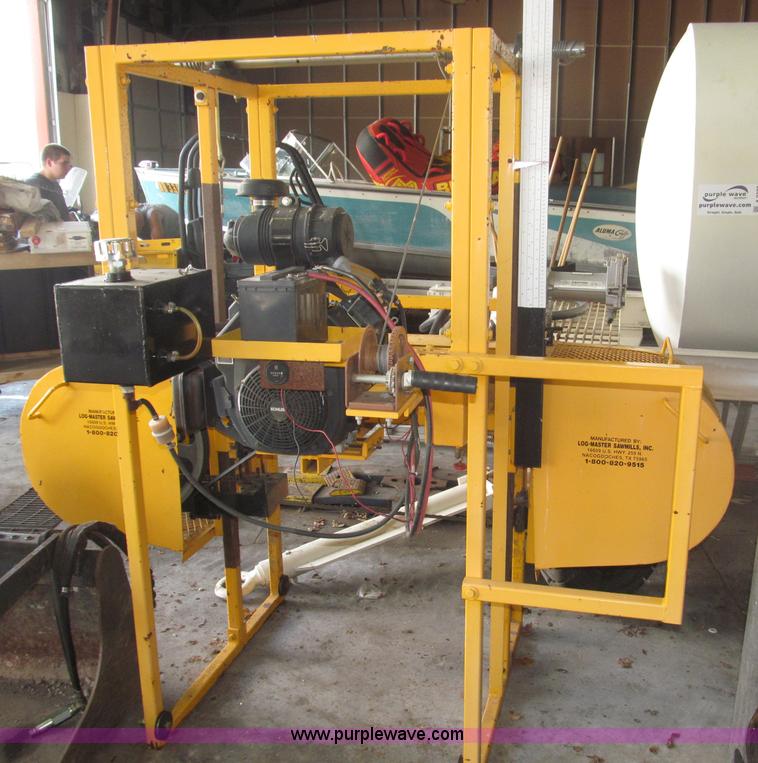 image for item K9557 2008 Log-Master portable saw mill