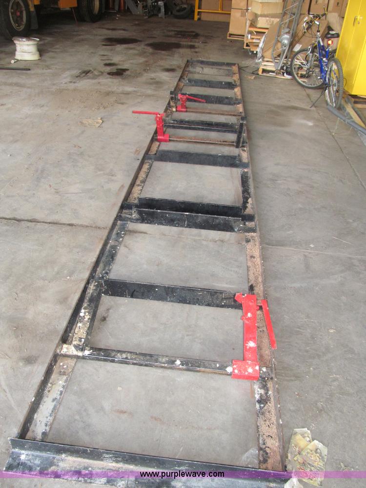 image for item K9557 2008 Log-Master portable saw mill