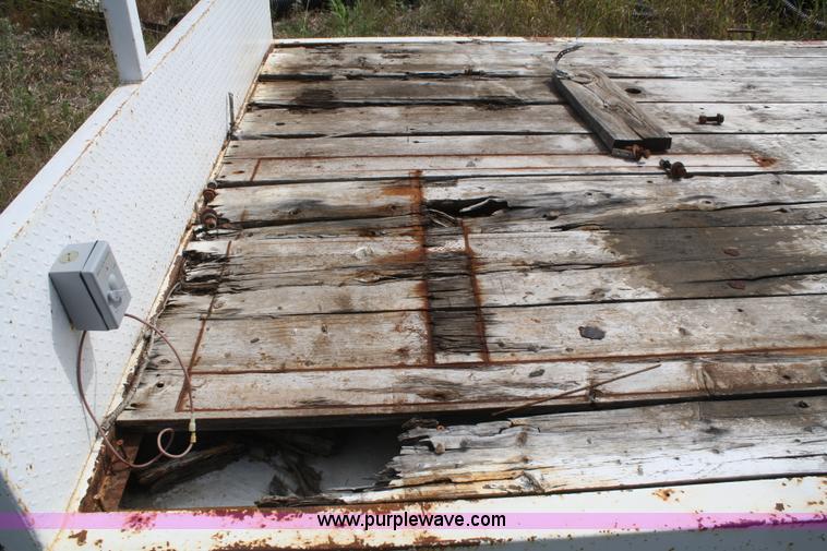 image for item K9825 12'L x 8'W flatbed