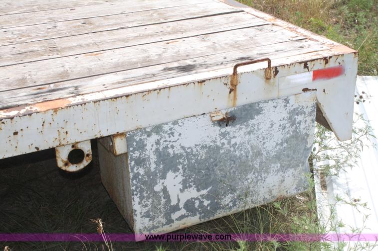 image for item K9825 12'L x 8'W flatbed