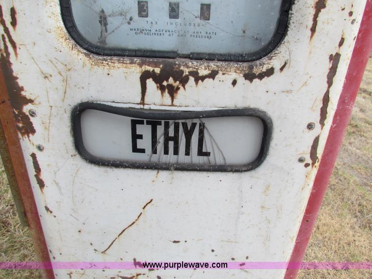 image for item N9094 Tokheim 39 antique gas pump