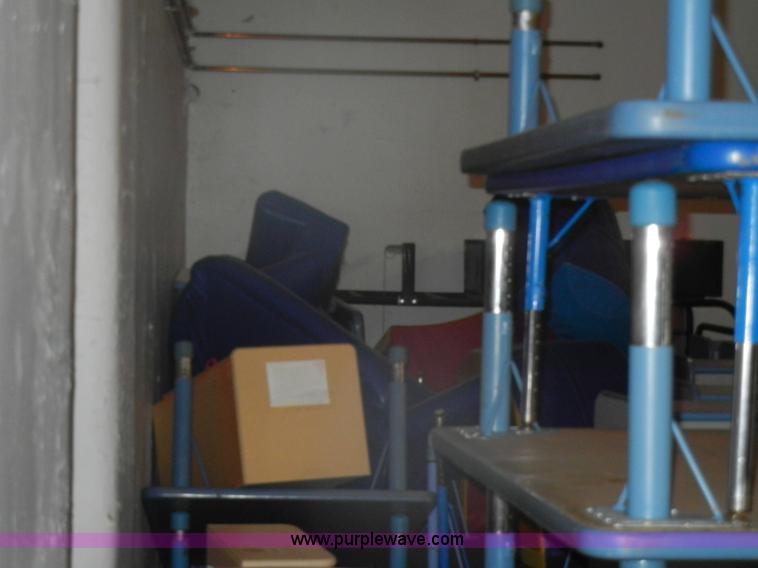 image for item N9974 Assorted school furniture